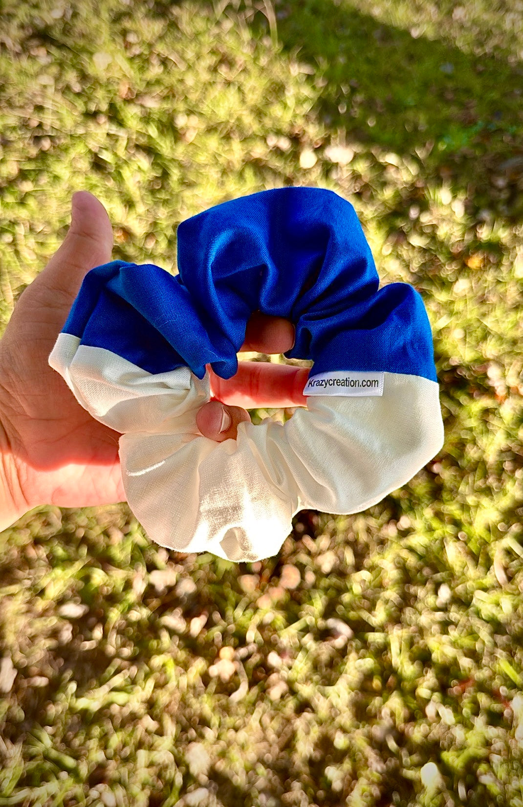 Blue Dark/ White (Regular)